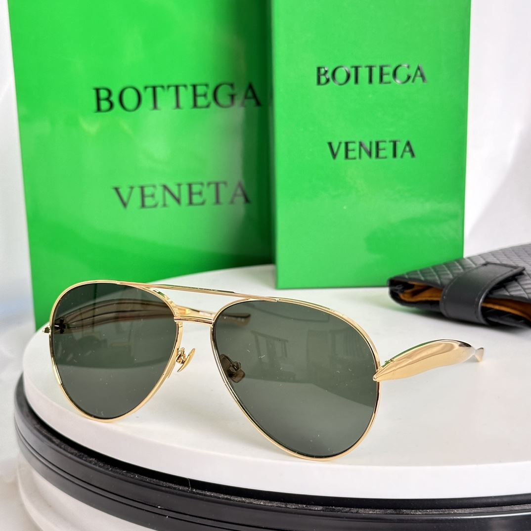 Bottega Veneta Sunglasses